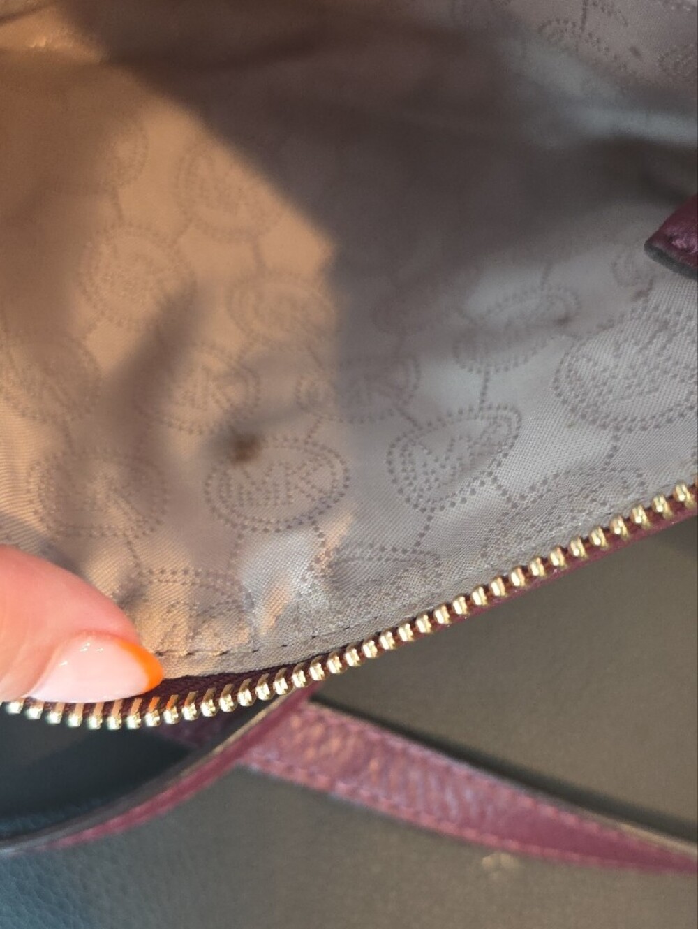 Michael Kors Wine Leather Crossbody with Gold MK Emblem - Picture 4 of 7